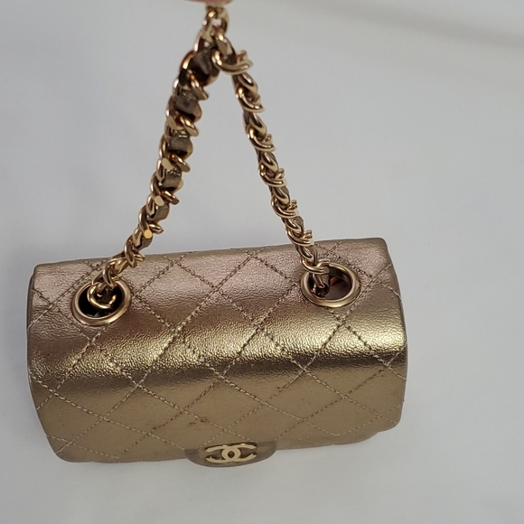 CHANEL Quilted Mini Flap Bag Charm Keychain Gold - Picture 6 of 13